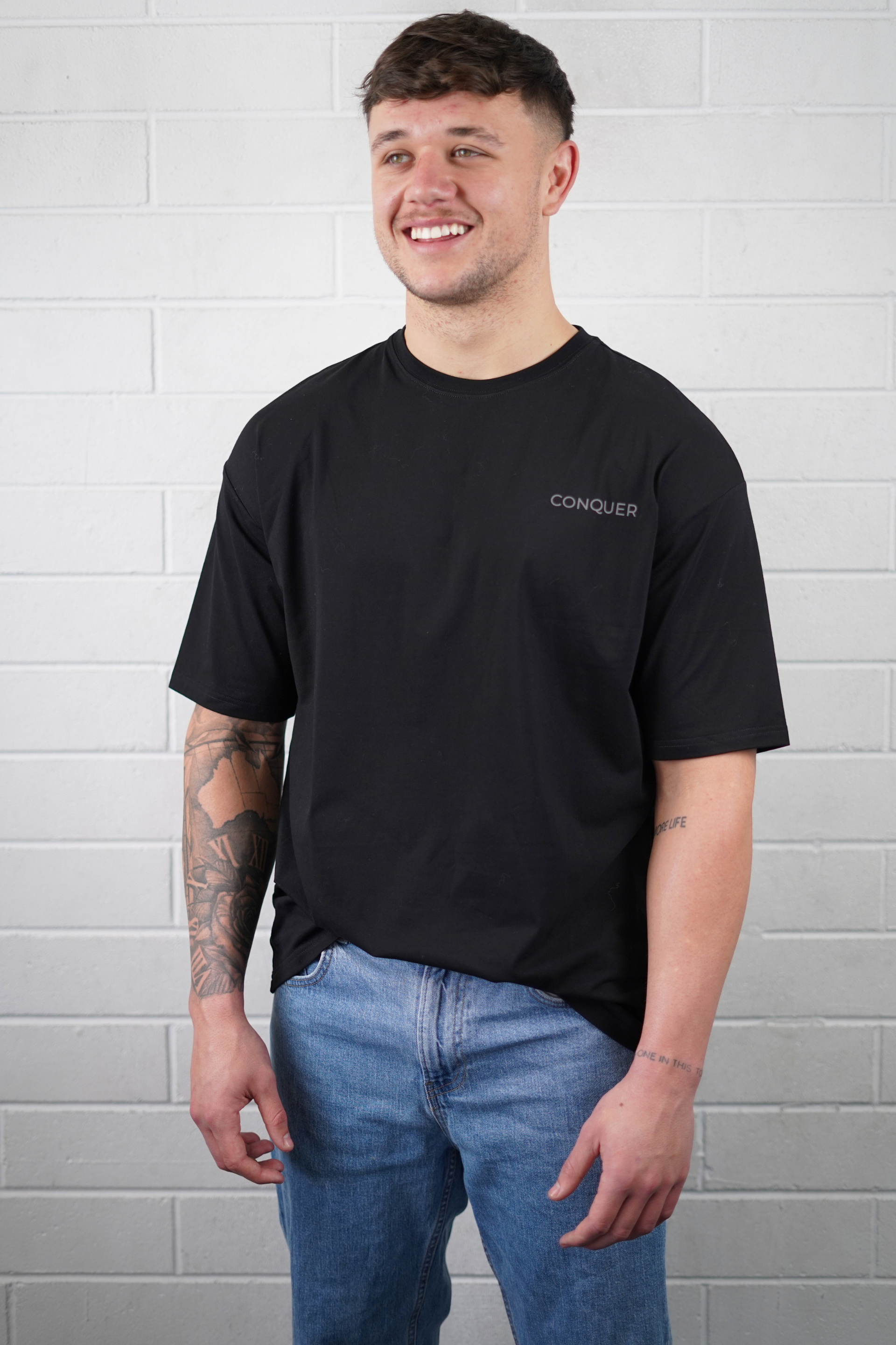 AURUM Unisex Oversized Shirt – Conquer Sportswear